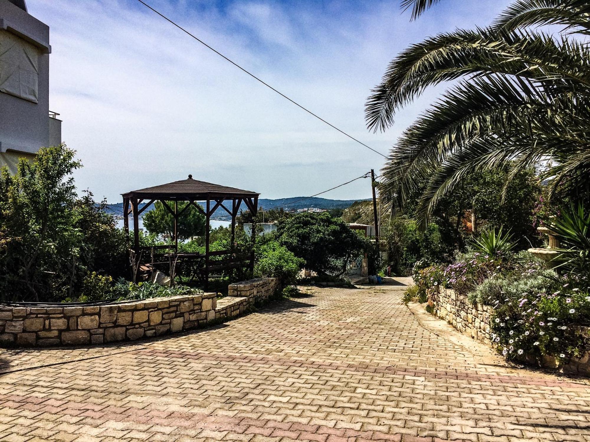 Vasilikos Apartments Paralia Agias Foteinis ภายนอก รูปภาพ