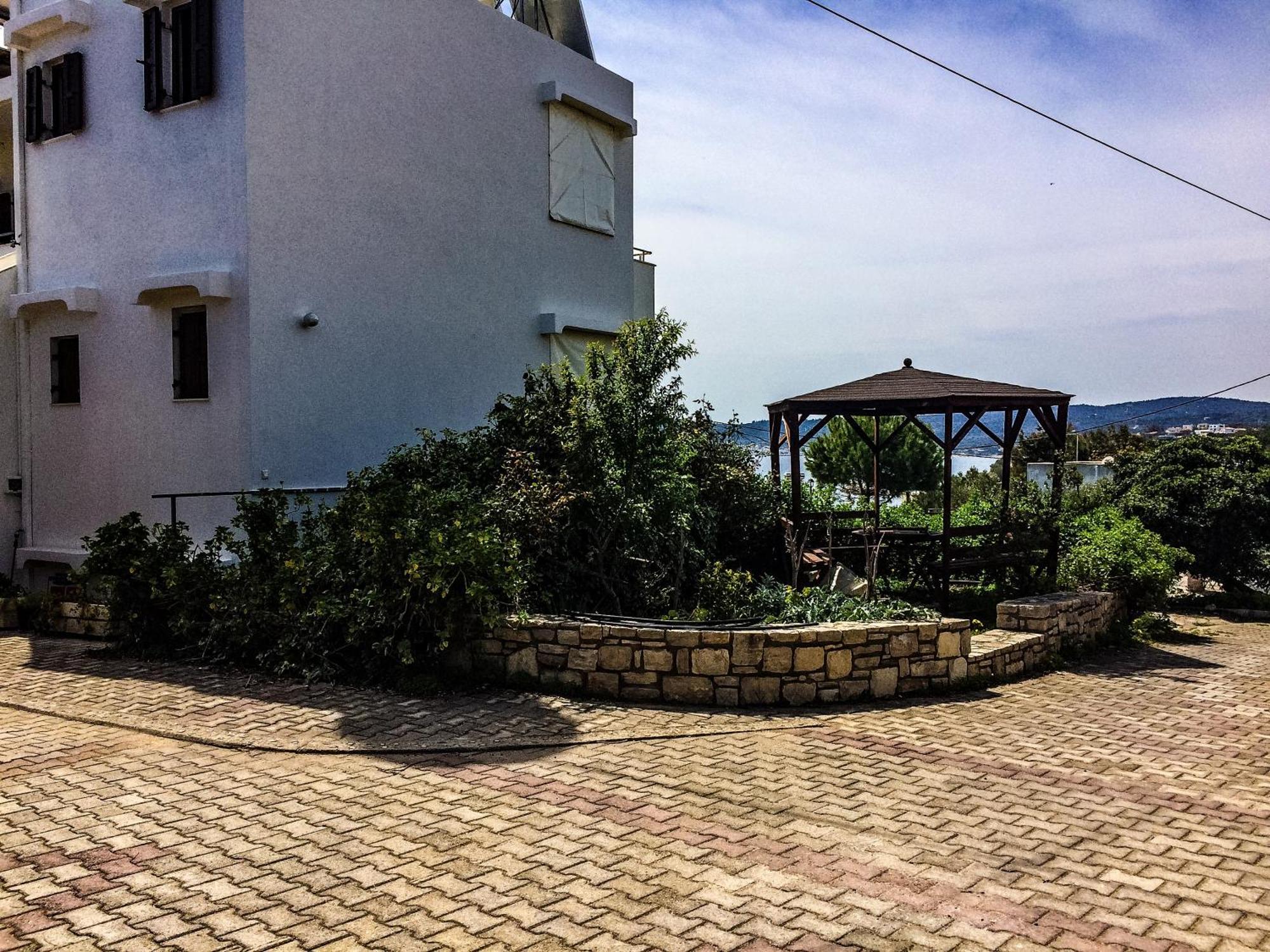 Vasilikos Apartments Paralia Agias Foteinis ภายนอก รูปภาพ